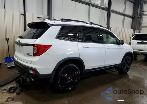 2021 Honda Passport Elite z USA, uszkodzony, nr VIN 5FNYF8H02MB028183
